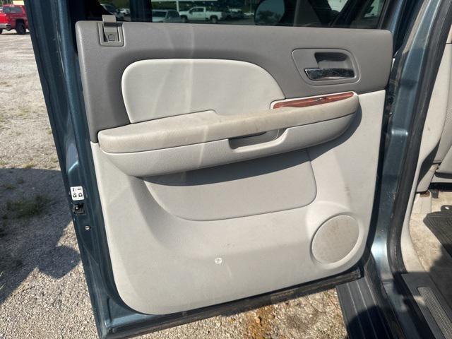 used 2008 Chevrolet Suburban car, priced at $6,700