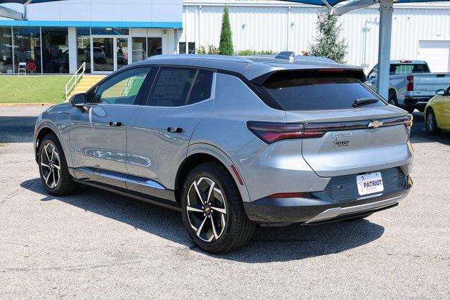 new 2025 Chevrolet Equinox EV car, priced at $30,370