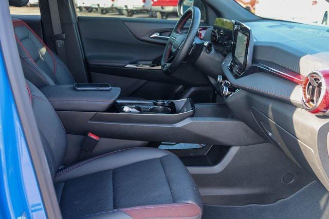 used 2025 Chevrolet Equinox car, priced at $31,500
