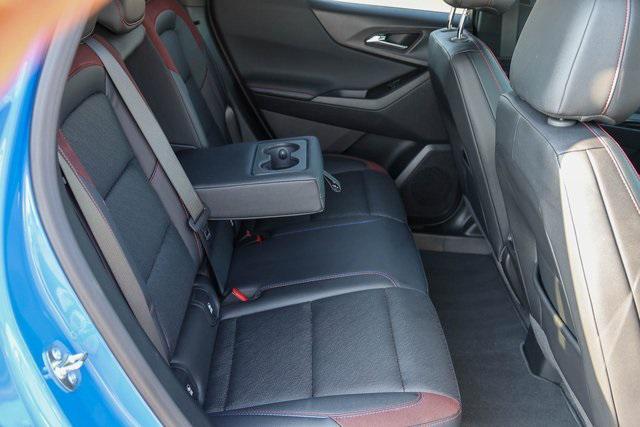 used 2025 Chevrolet Equinox car, priced at $31,500