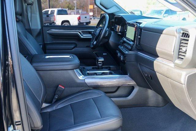 used 2022 Chevrolet Silverado 1500 car, priced at $43,988