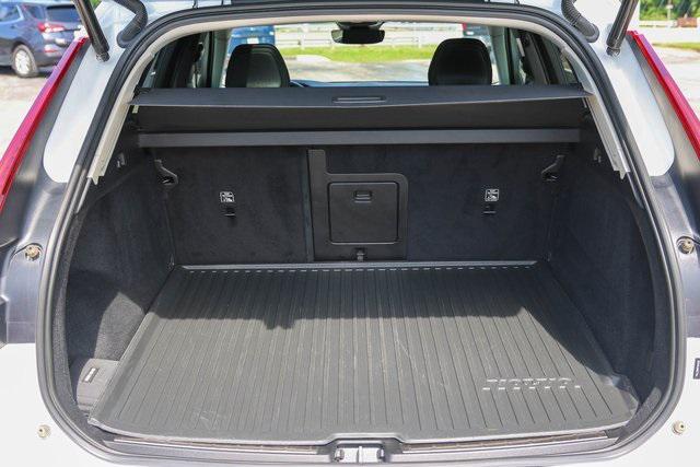 used 2023 Volvo XC60 car, priced at $25,000