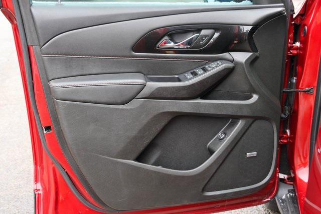 used 2022 Chevrolet Traverse car, priced at $24,850