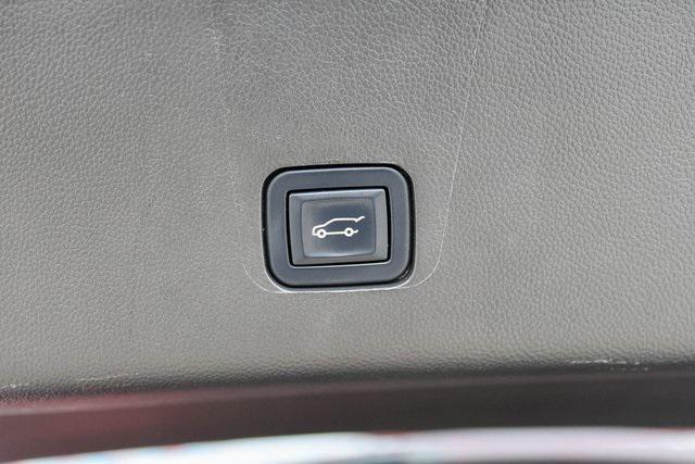 used 2022 Chevrolet Traverse car, priced at $24,850