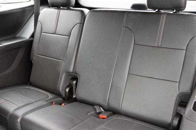 used 2022 Chevrolet Traverse car, priced at $24,850