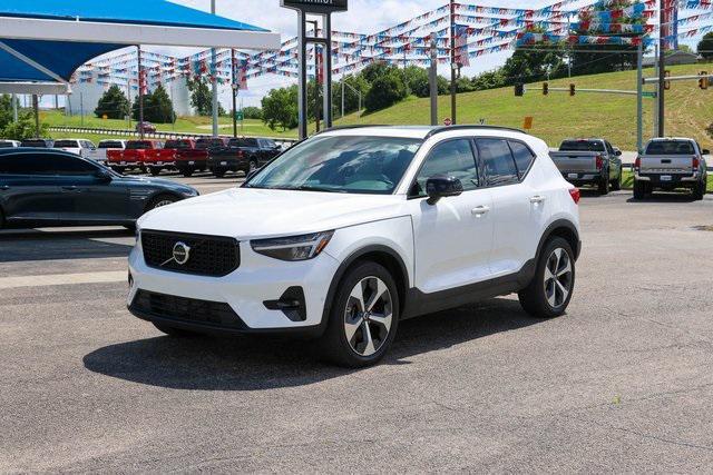 used 2023 Volvo XC40 car, priced at $28,988