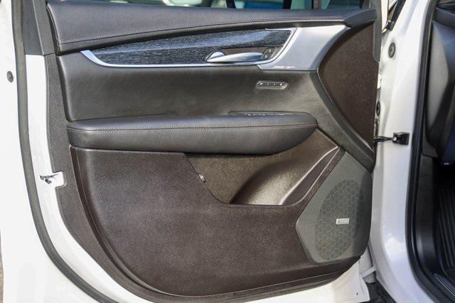 used 2024 Cadillac XT5 car, priced at $34,000