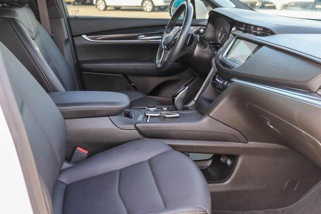 used 2024 Cadillac XT5 car, priced at $34,000