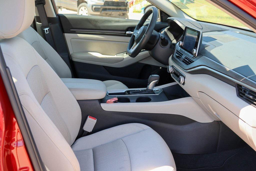 used 2025 Nissan Altima car, priced at $20,899