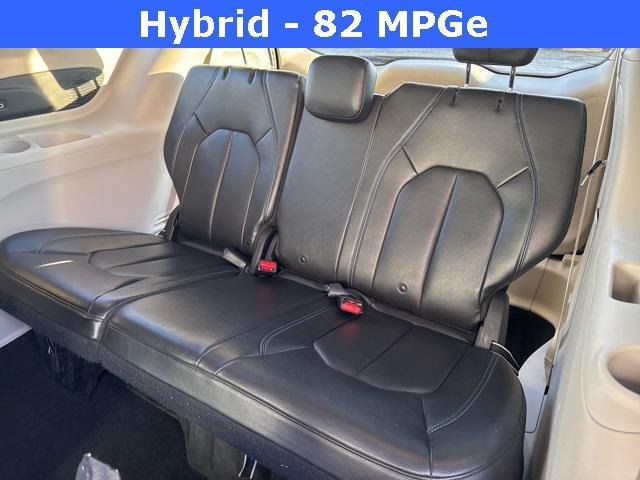 used 2021 Chrysler Pacifica Hybrid car, priced at $20,750
