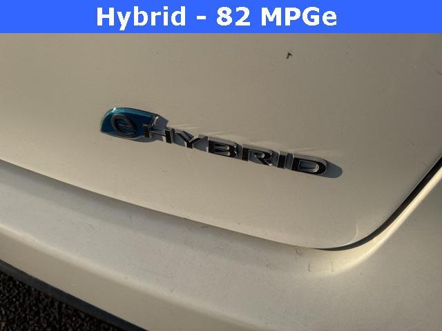 used 2021 Chrysler Pacifica Hybrid car, priced at $20,750