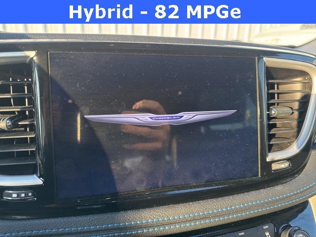 used 2021 Chrysler Pacifica Hybrid car, priced at $20,750