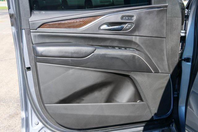 used 2022 Cadillac Escalade car, priced at $67,898