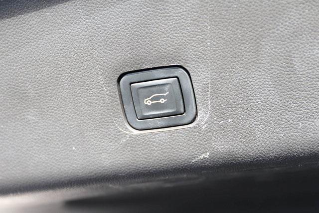 used 2022 Chevrolet Traverse car, priced at $24,250