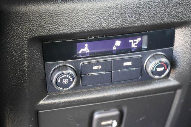 used 2022 Chevrolet Traverse car, priced at $24,250