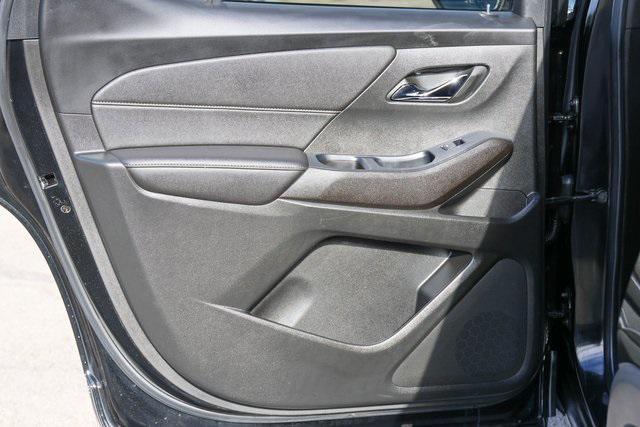 used 2022 Chevrolet Traverse car, priced at $24,250