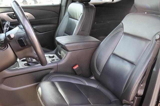 used 2022 Chevrolet Traverse car, priced at $24,250