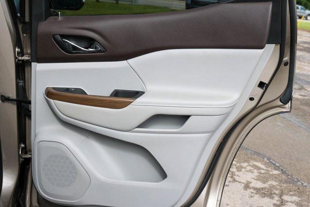 used 2023 GMC Acadia car, priced at $18,888