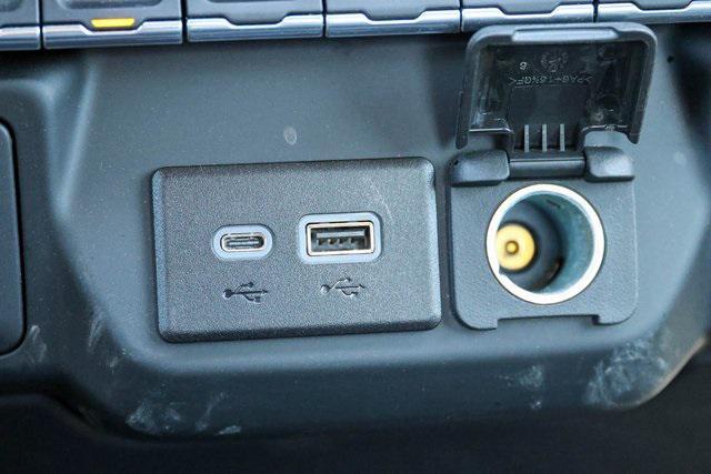 used 2024 Chevrolet Silverado 1500 car, priced at $32,888