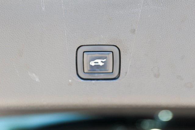 used 2021 Chevrolet Traverse car, priced at $25,000