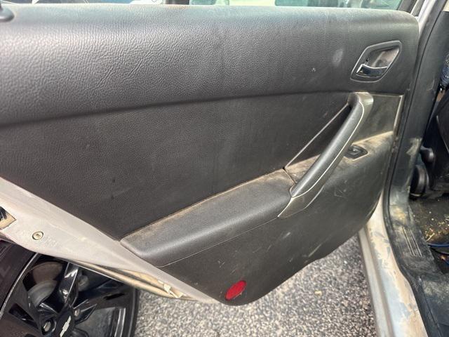 used 2009 Pontiac G6 car, priced at $5,000