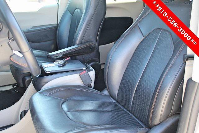 used 2018 Chrysler Pacifica car, priced at $15,500