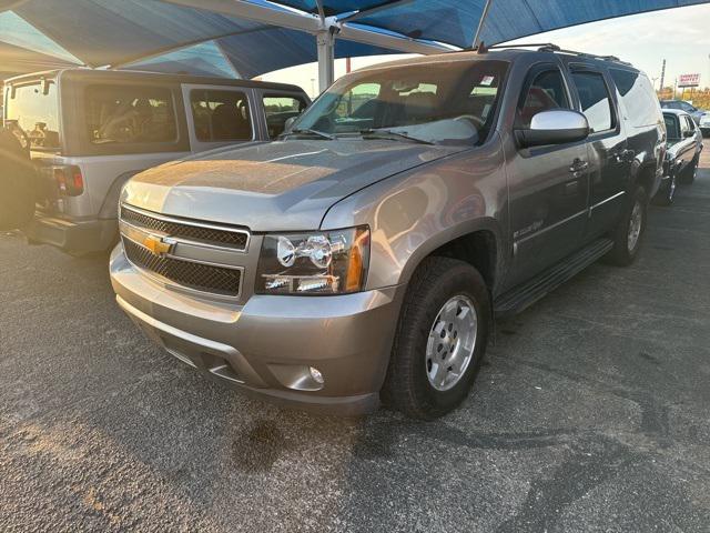 used 2008 Chevrolet Suburban car, priced at $5,000