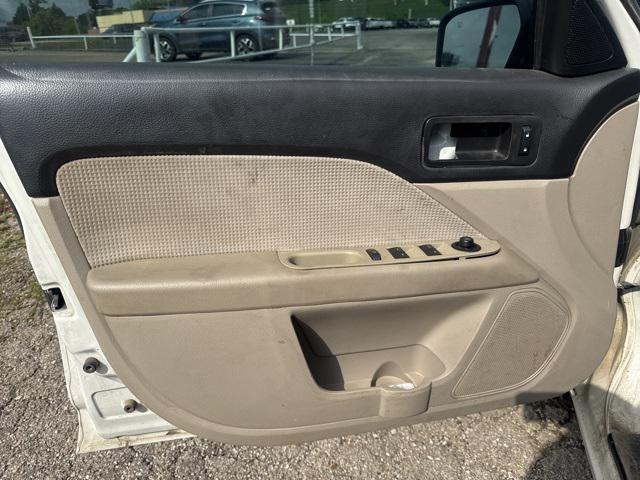 used 2009 Ford Fusion car, priced at $2,500