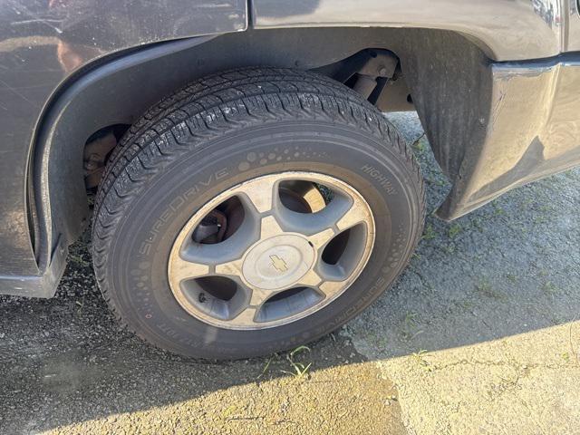 used 2007 Chevrolet TrailBlazer car, priced at $3,000