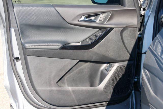 new 2026 Chevrolet Equinox car, priced at $32,590