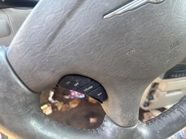 used 2007 Chrysler Town & Country car, priced at $2,500