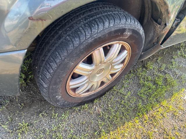 used 2007 Chrysler Town & Country car, priced at $2,500