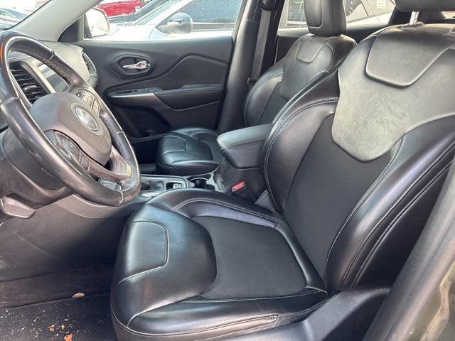 used 2019 Jeep Cherokee car, priced at $14,450