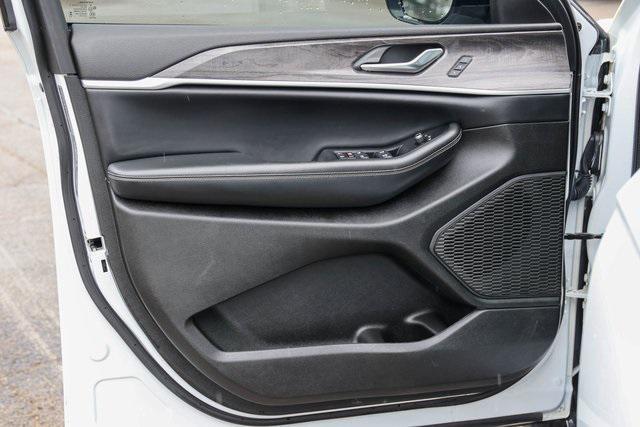 used 2023 Jeep Grand Cherokee L car, priced at $27,649