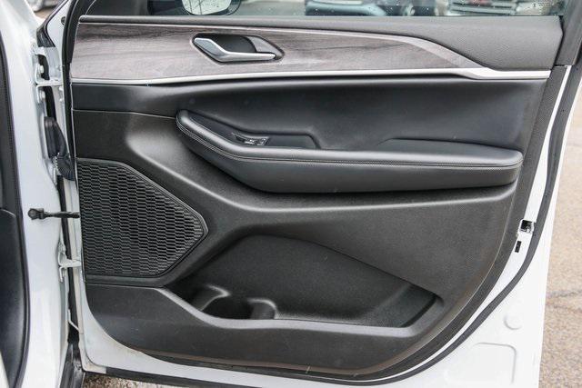 used 2023 Jeep Grand Cherokee L car, priced at $27,649