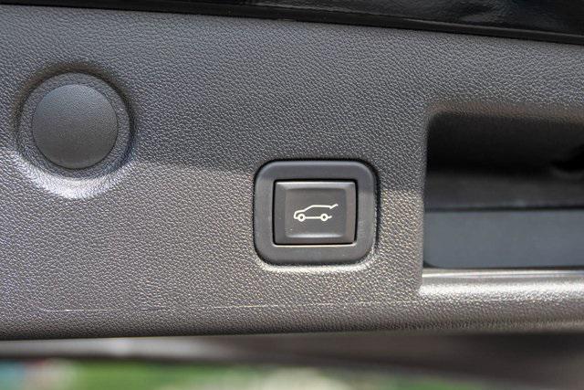 used 2023 Chevrolet Equinox car, priced at $20,000