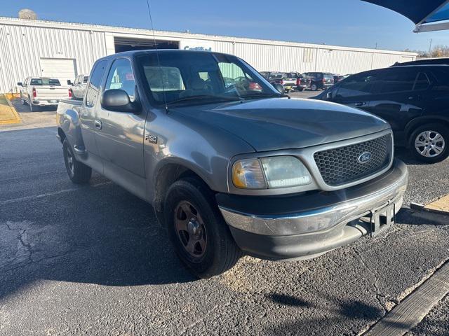 used 2001 Ford F-150 car, priced at $2,500