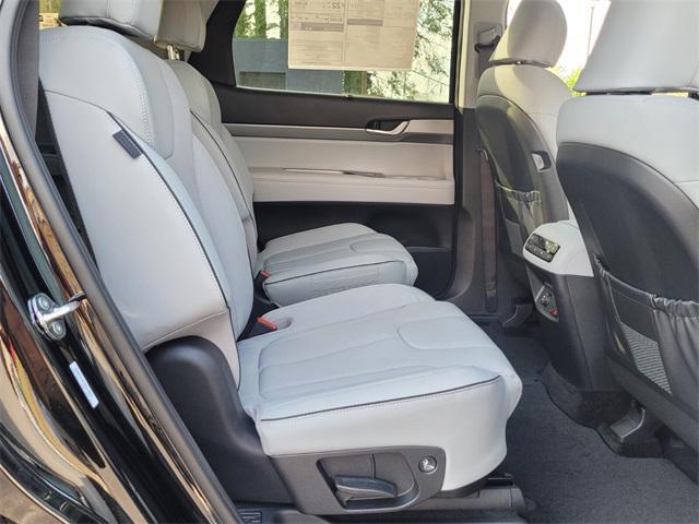 new 2025 Hyundai Palisade car, priced at $43,504