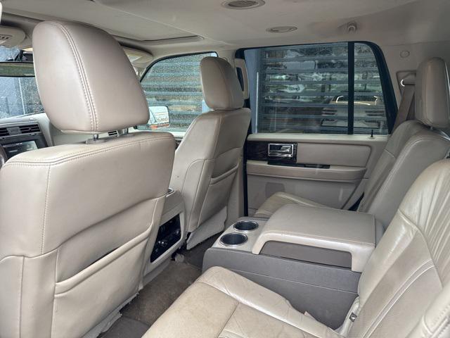 used 2015 Lincoln Navigator car, priced at $10,000