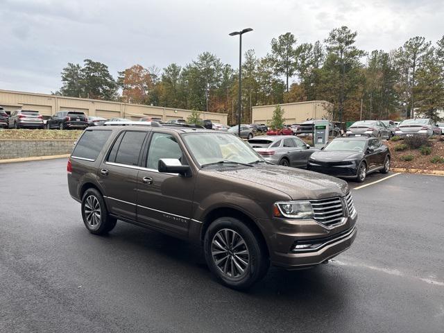 used 2015 Lincoln Navigator car, priced at $10,000