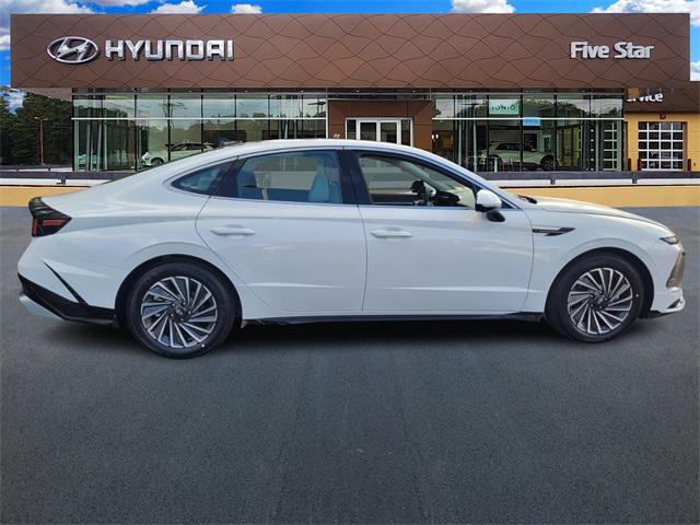 new 2024 Hyundai Sonata Hybrid car, priced at $34,637