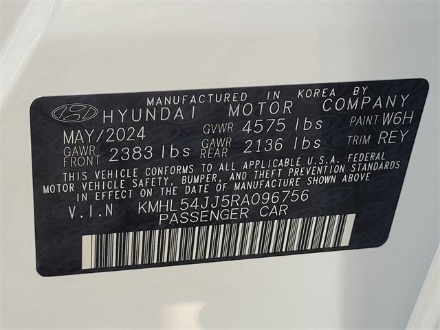 new 2024 Hyundai Sonata Hybrid car, priced at $34,637