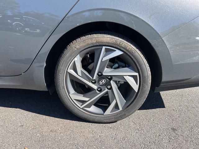 used 2025 Hyundai Elantra car, priced at $19,500