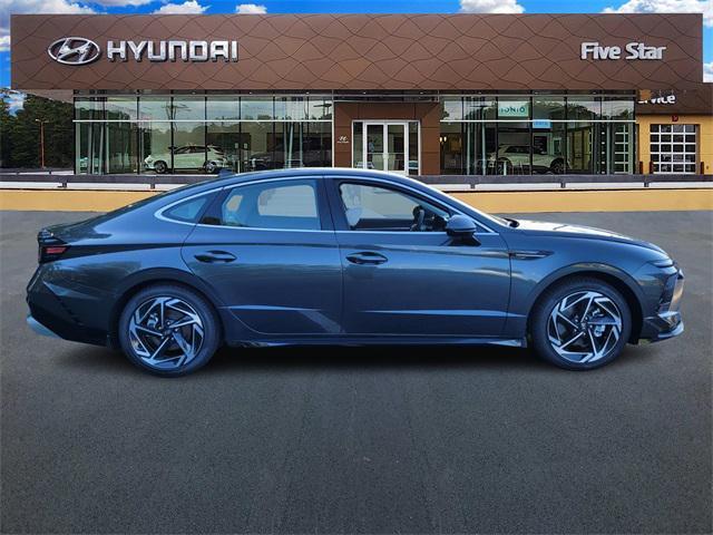 new 2024 Hyundai Sonata car, priced at $29,016