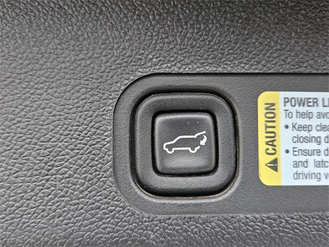 used 2007 Cadillac Escalade car, priced at $5,000