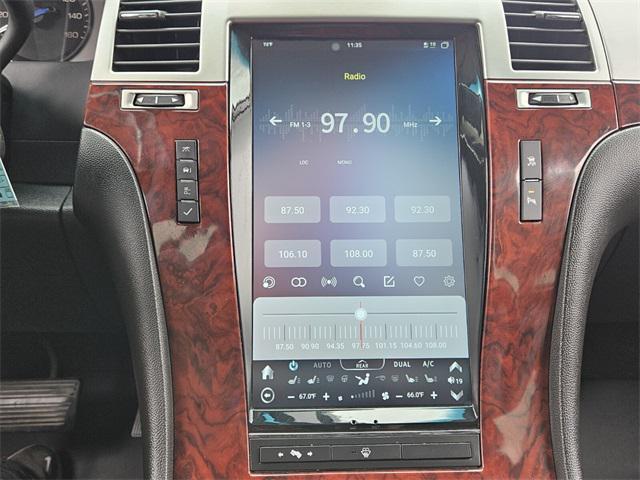 used 2007 Cadillac Escalade car, priced at $5,000