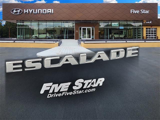 used 2007 Cadillac Escalade car, priced at $5,000