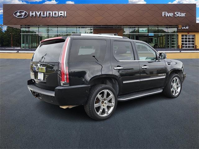 used 2007 Cadillac Escalade car, priced at $5,000