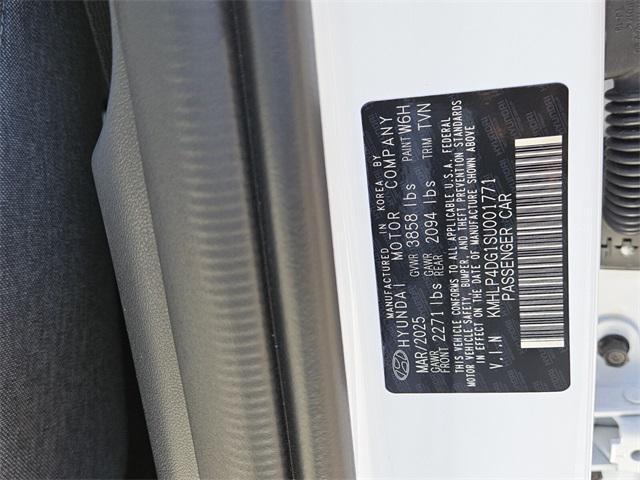 new 2025 Hyundai Elantra car, priced at $28,315