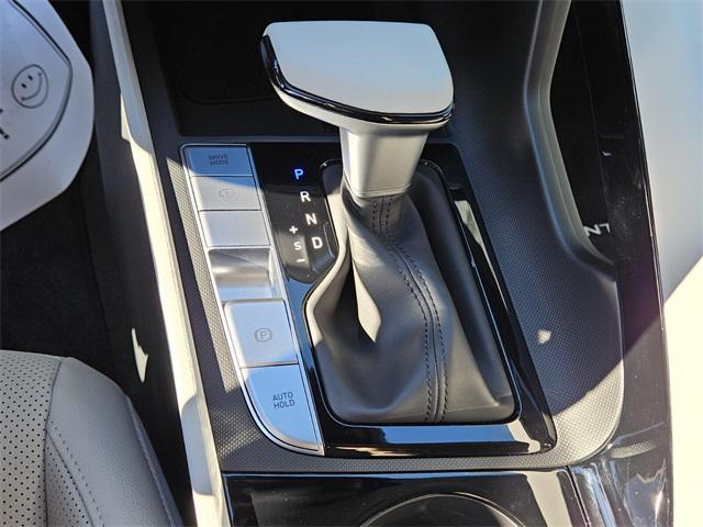new 2025 Hyundai Elantra car, priced at $28,315